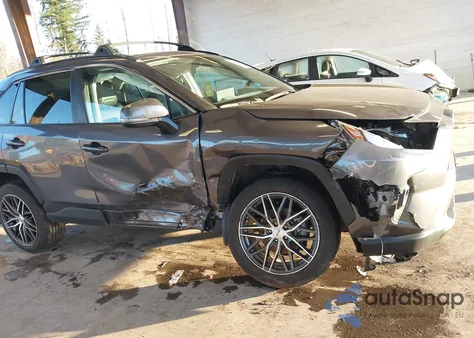 2024 Toyota Rav4 Xle Premium z USA, uszkodzony, nr VIN 2T3A1RFV6RC400244